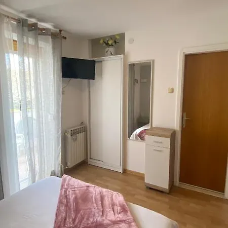 Guest house Tonica